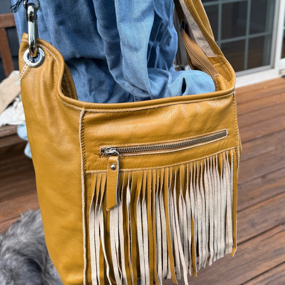 Innue Italy Soft Leather Fringe Hobo‎ Shoulder Bag Mustard Made in Italy